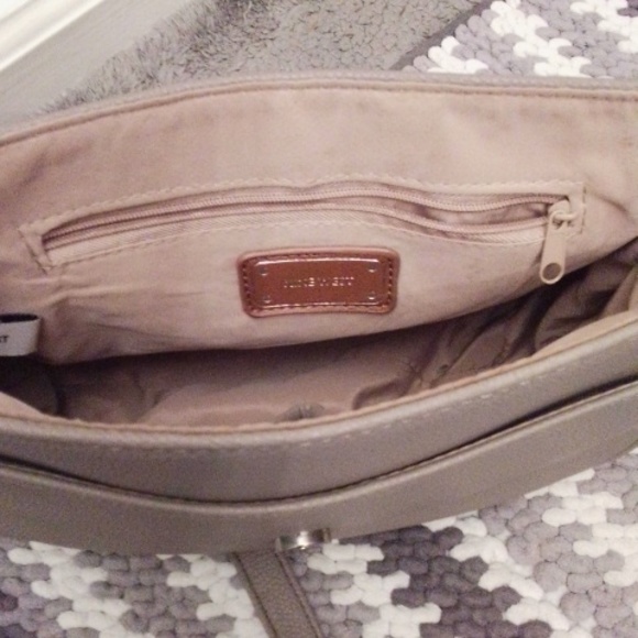 Nine West Long Strap Purse Grey Color - Picture 5 of 7